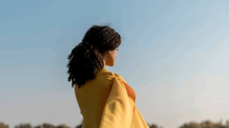 God sees your mess and still chooses you, Lakeya Faith, Christian devotional, Photo credit: Freepik